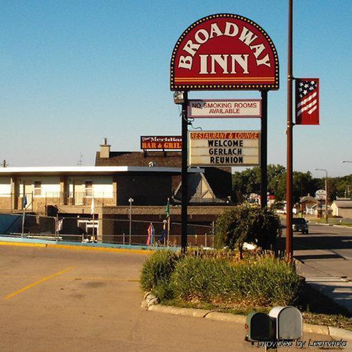 Broadway Inn Yankton Екстер'єр фото