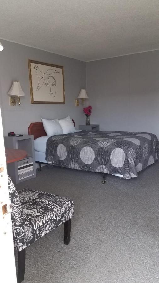 Broadway Inn Yankton Екстер'єр фото
